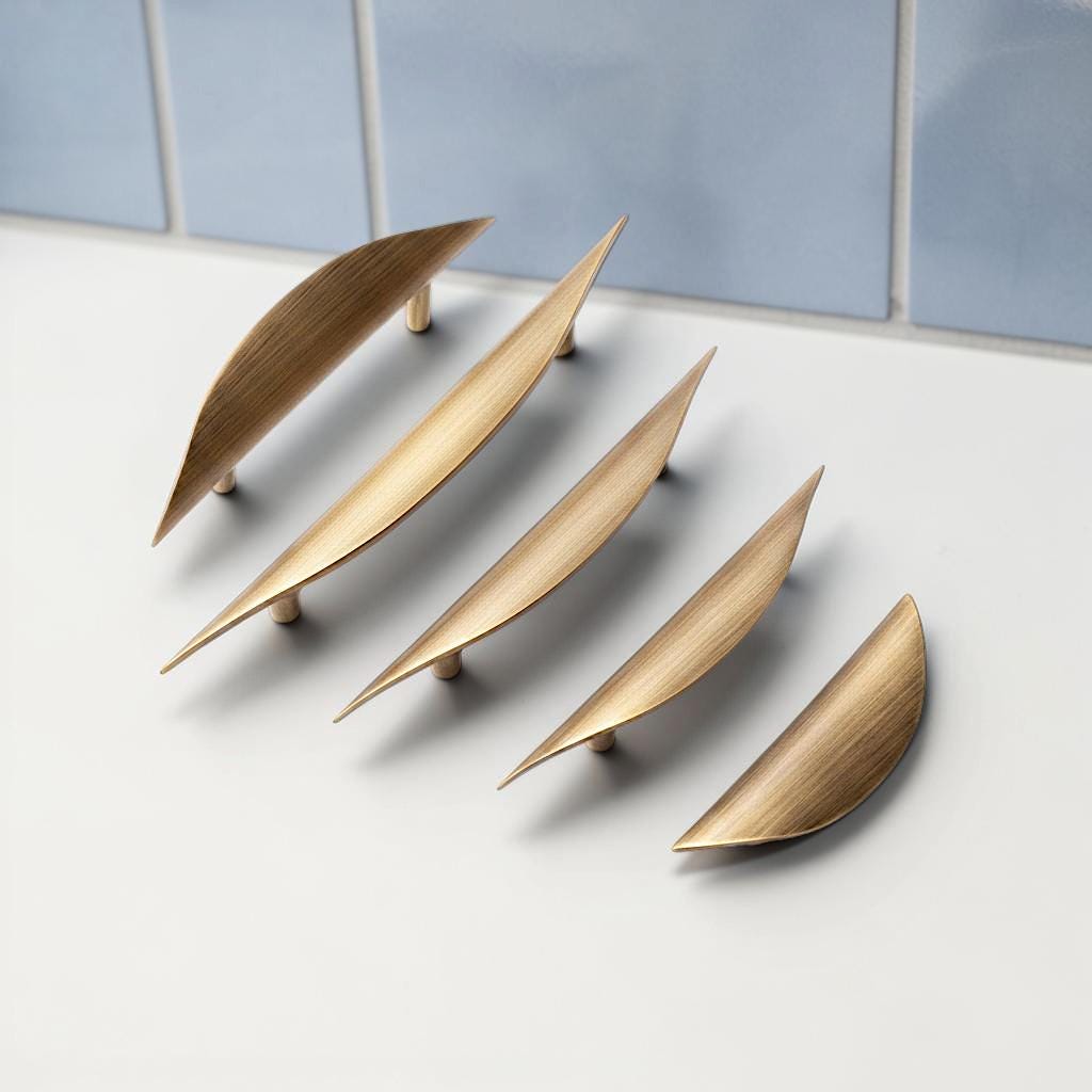 Brushed Brass Leaf Cabinet Handles: Modern Furniture Hardware