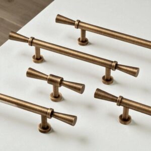 Solid Brass Antique Bronze Cabinet Handles, Class Vintage Drawer Knobs for Dresser, Wardrobe